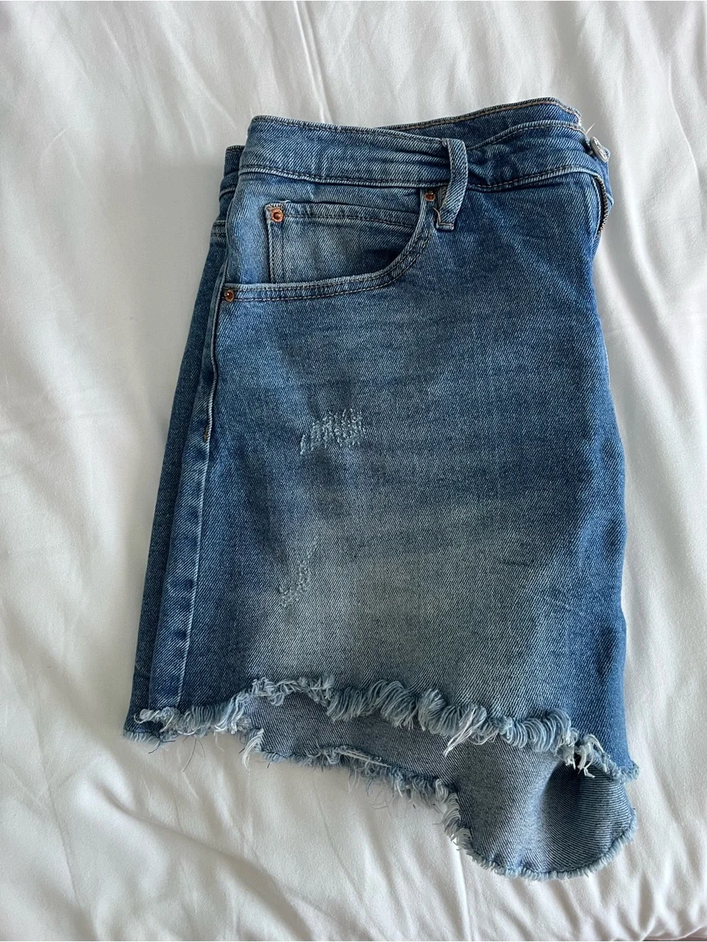 Women’s Nicole Miller New York Nomad Frayed Hem Super High Rise Jean Shorts 12